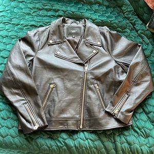 Plus size vegan leather jacket. Worn once